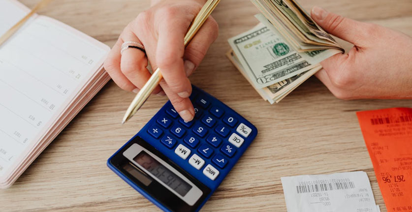 Envelopes vs. Apps: Which Budgeting Method Saves More?